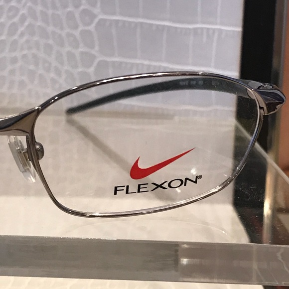 🆕NEW NIKE EYEGLASS FRAMES. - Picture 5 of 5
